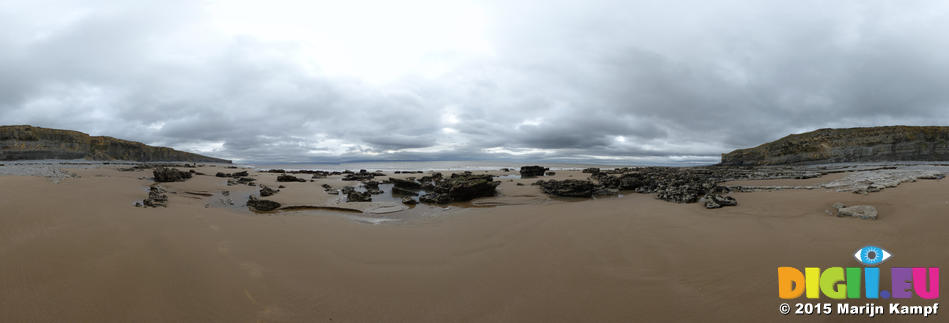 FZ012753-99 Cliffs panorama